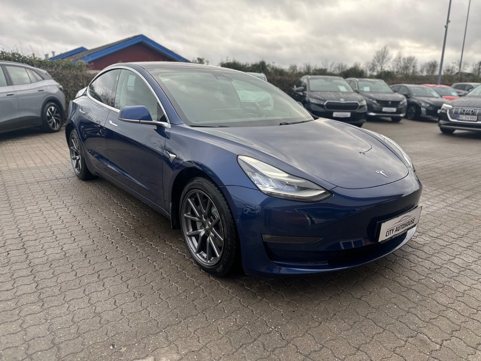 Tesla Model 3 Long Range AWD 4d