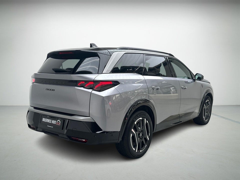 Peugeot e-5008 77 GT Pack AWD 7prs 5d
