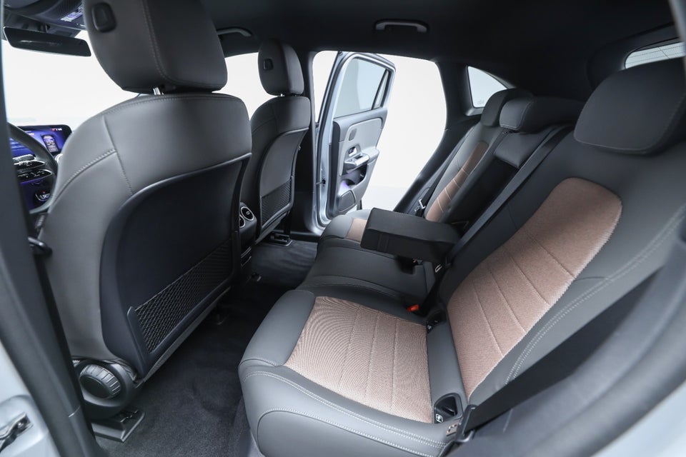 Mercedes EQA250+ Electric Art 5d