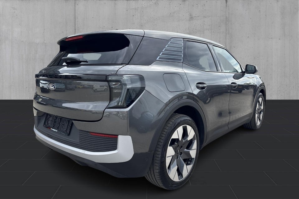 Ford Explorer 77 Premium Extended Range 5d