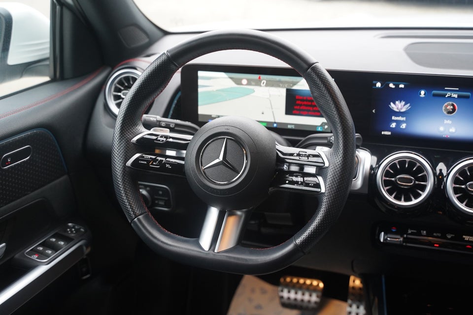 Mercedes EQB250+ AMG Line 5d