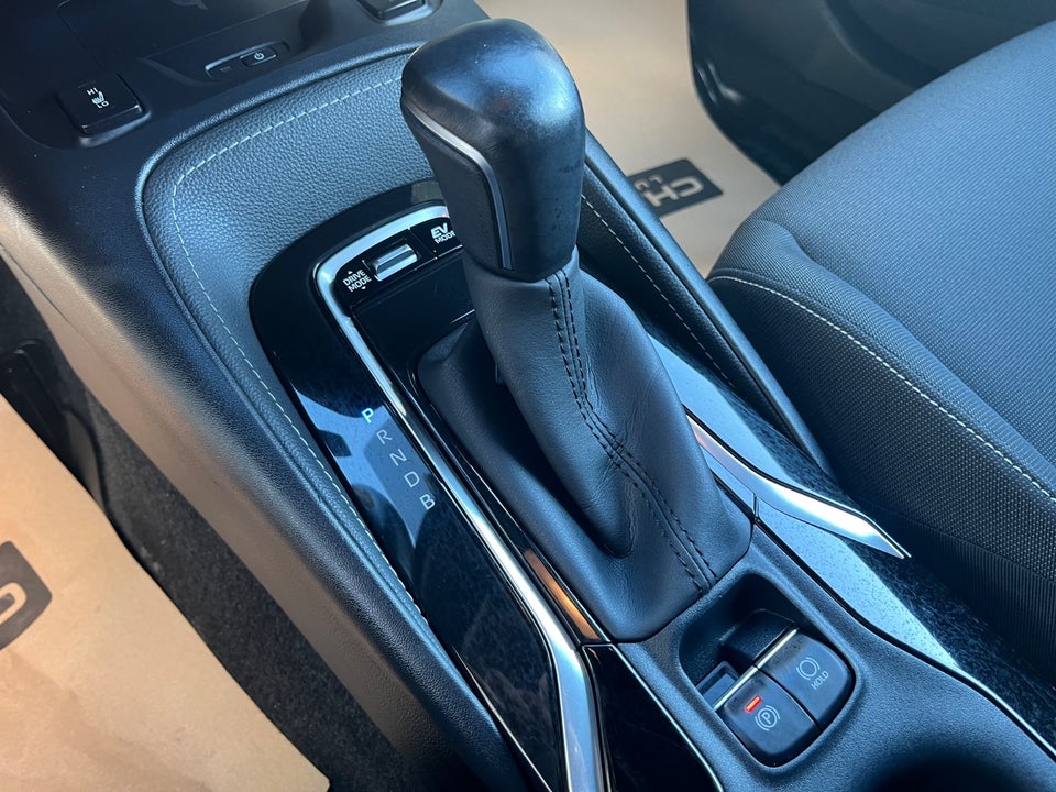 Toyota Corolla 1,8 Hybrid H3 Design Touring Sports MDS 5d