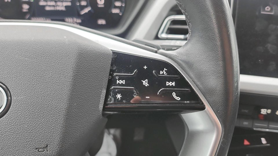 Audi Q4 e-tron 40  5d