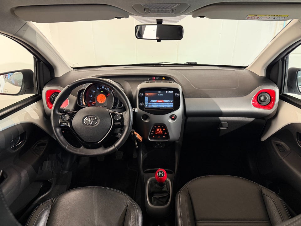 Toyota Aygo 1,0 VVT-i x-pose 5d