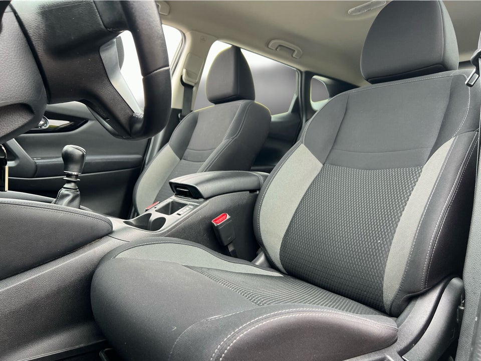Nissan Qashqai 1,3 Dig-T 140 Acenta 5d