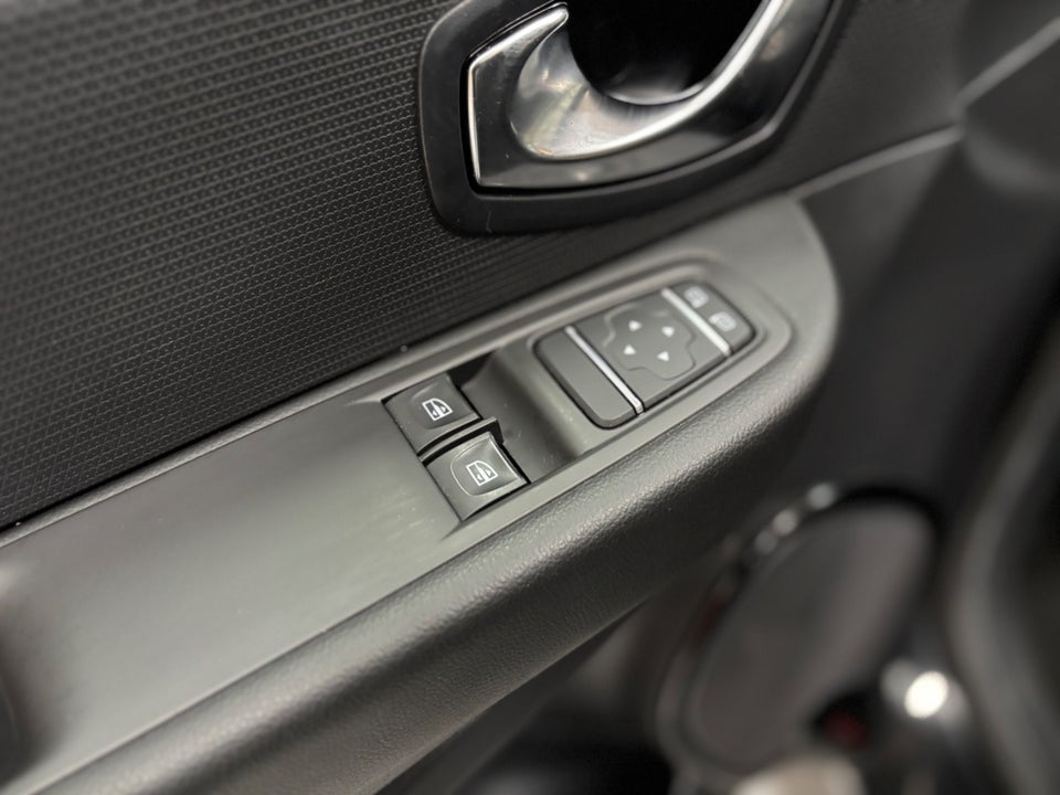 Renault Clio IV 1,5 dCi 90 Limited Sport Tourer 5d