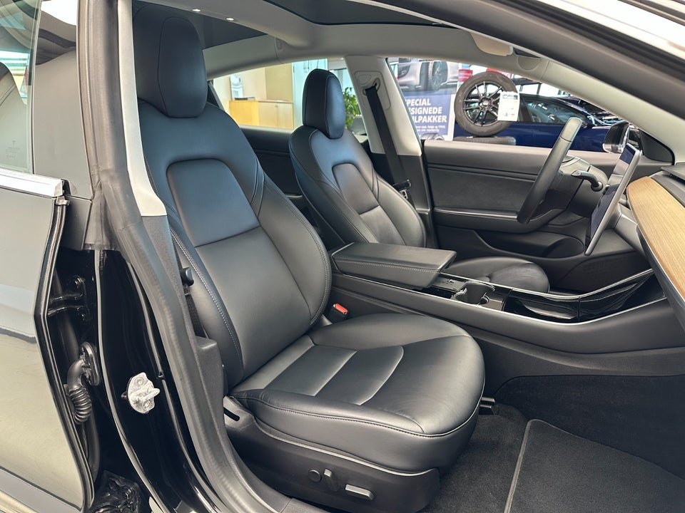 Tesla Model 3 Performance AWD 4d