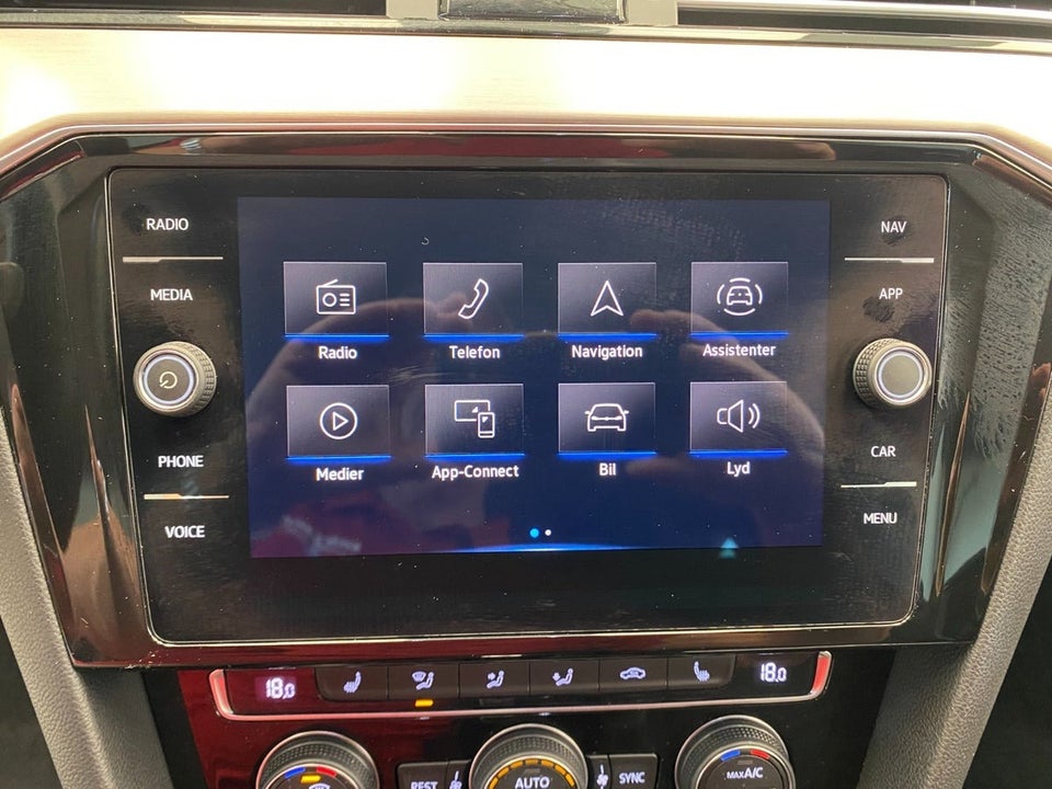 VW Passat 1,5 TSi 150 Elegance+ Variant DSG 5d