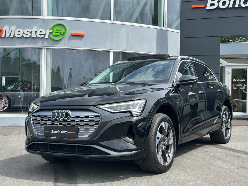 Audi Q8 e-tron 55 Advanced quattro 5d