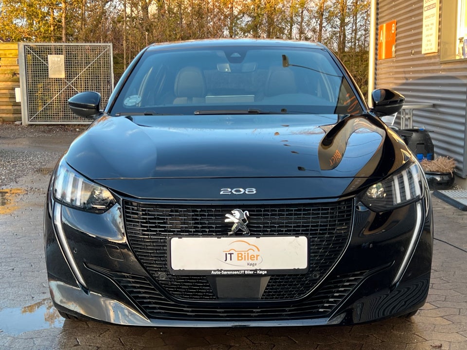 Peugeot e-208 50 GT Sky 5d