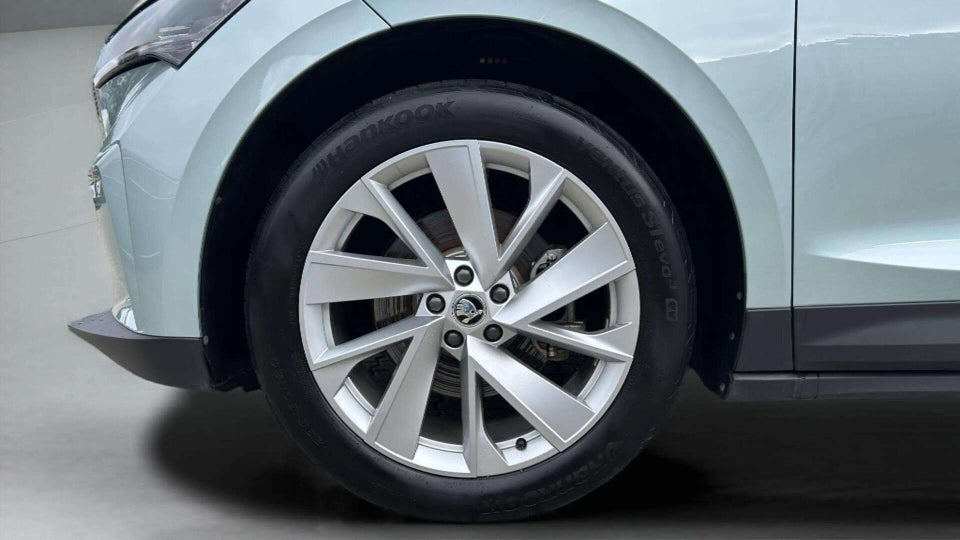 Skoda Enyaq 60 iV Loft 5d