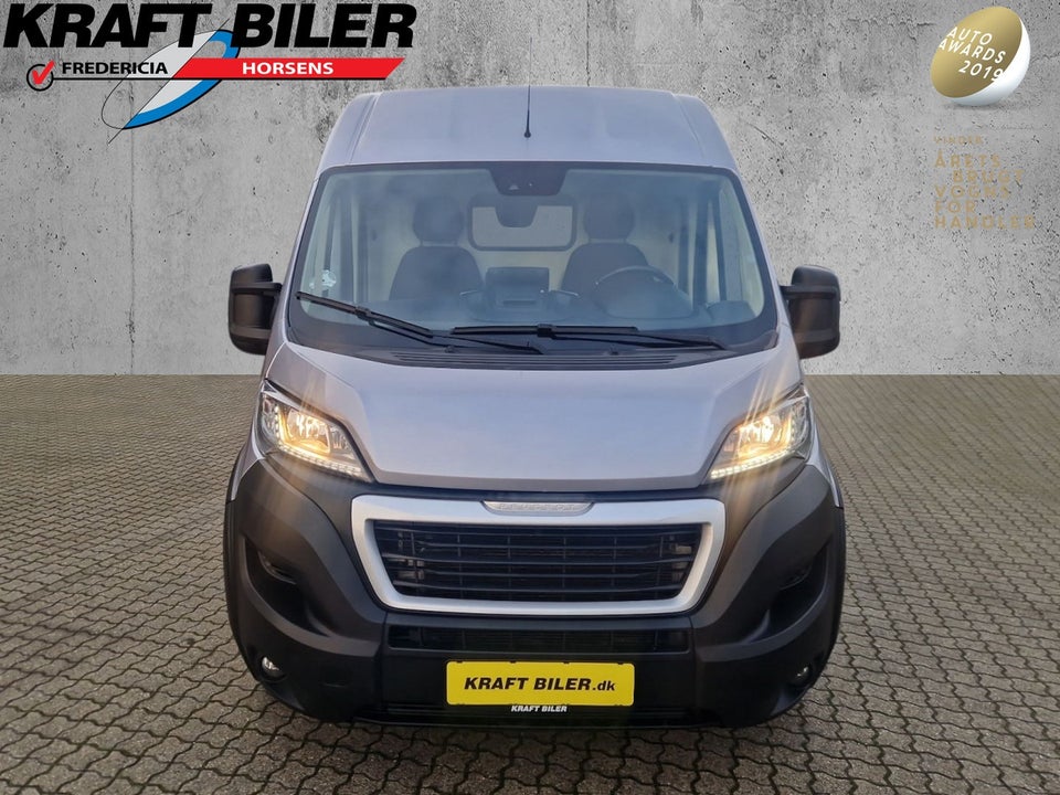 Peugeot Boxer 335 2,2 BlueHDi 165 L4H2 Ultimate