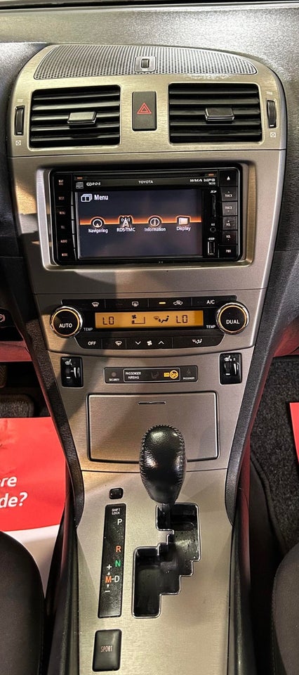 Toyota Avensis 2,0 VVT-i TX E-CVT 4d