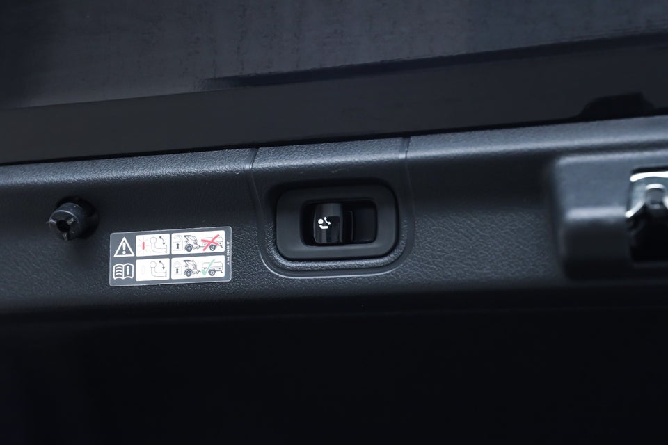 Mercedes EQE350 AMG Line 4d