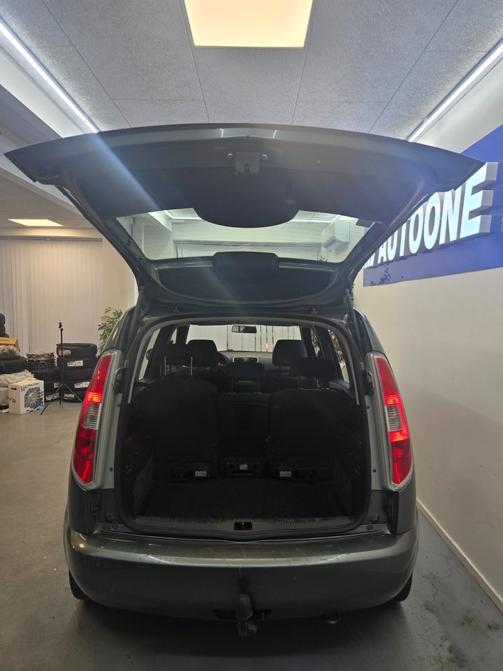 Skoda Roomster 1,6 16V Comfort 5d