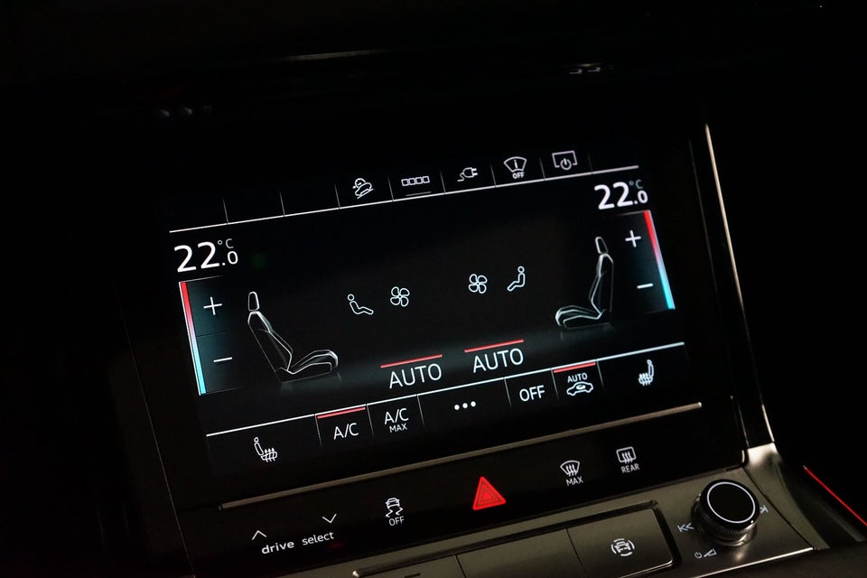 Audi e-tron 55 S-line quattro 5d