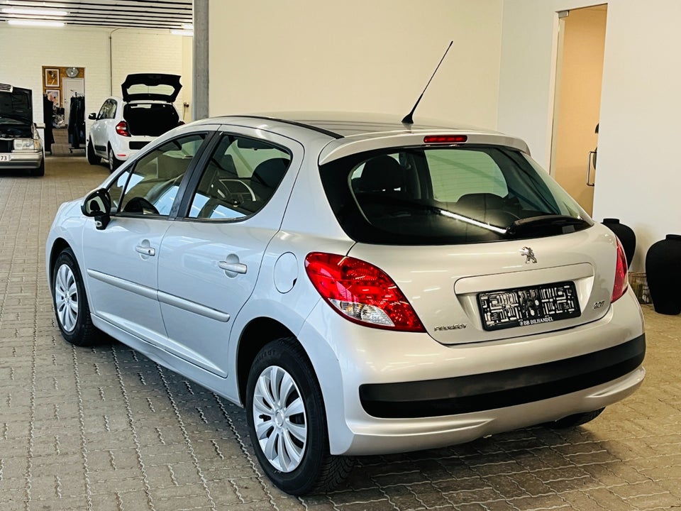 Peugeot 207 1,6 HDi 92 Comfort+ 5d