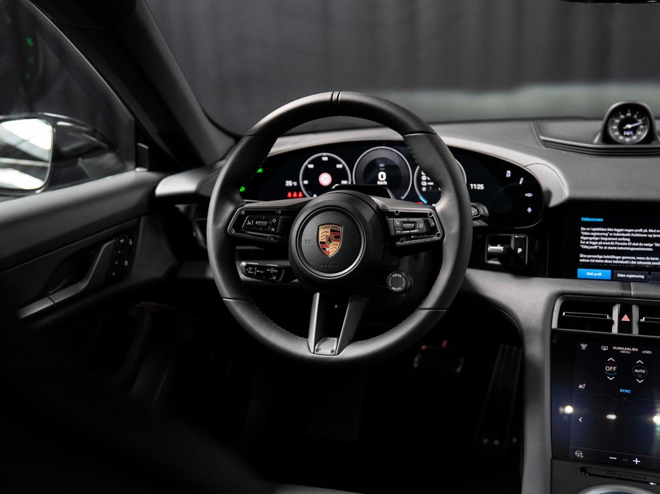 Porsche Taycan 4 Performance+ Cross Turismo 5d