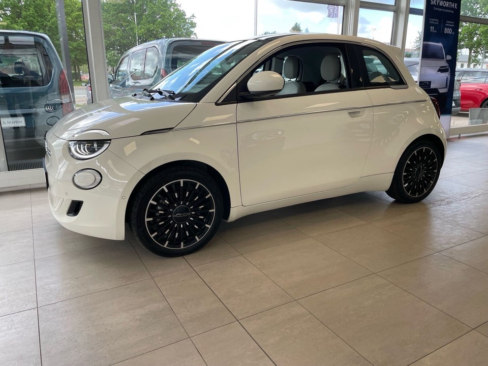 Fiat 500e 42 la Prima by Bocelli 3+1 4d