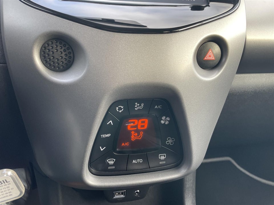 Toyota Aygo 1,0 VVT-i x-pose 5d