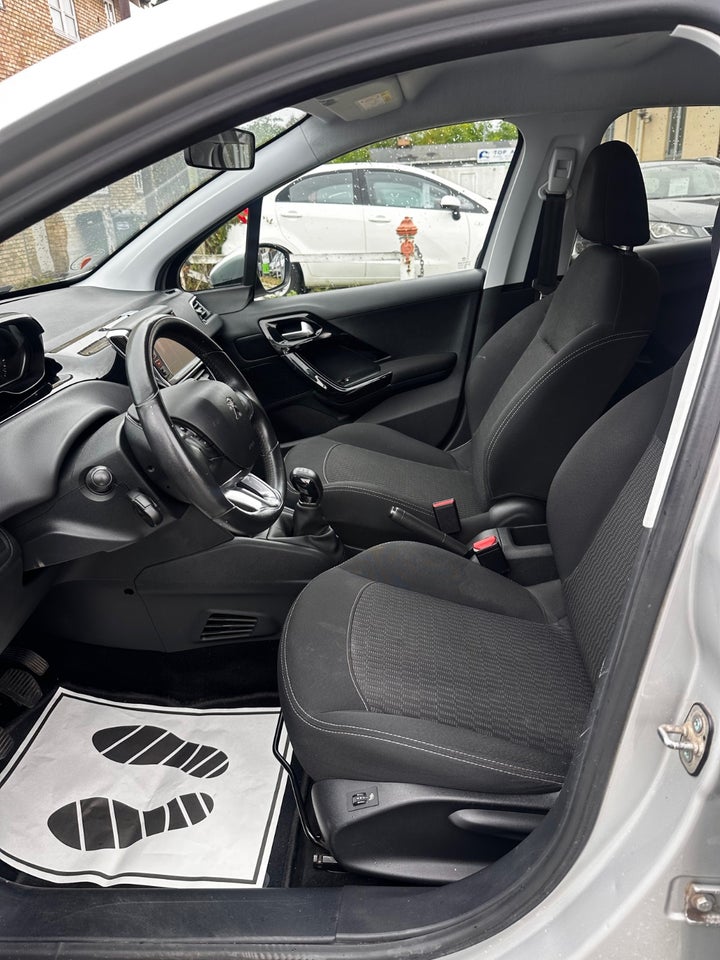 Peugeot 208 1,6 BlueHDi 100 Active 5d