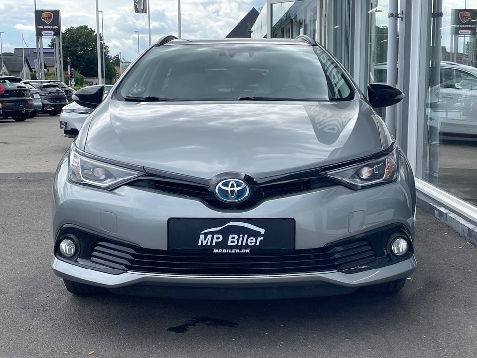 Toyota Auris 1,8 Hybrid H2 Style Touring Sports CVT 5d