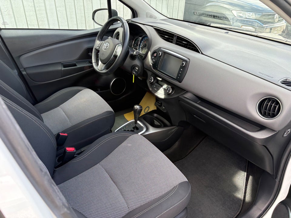 Toyota Yaris 1,5 Hybrid H2 Komfort e-CVT Van 5d