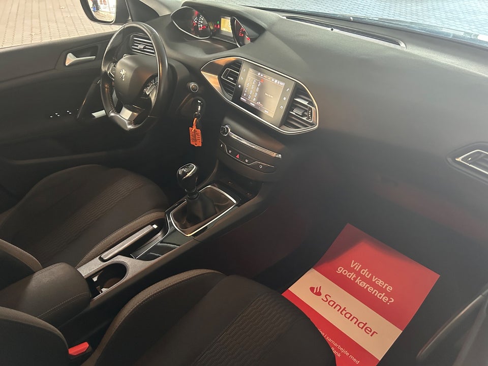 Peugeot 308 1,6 BlueHDi 120 Style 5d