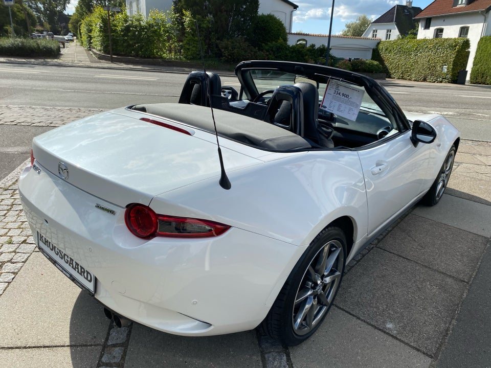 Mazda MX-5 2,0 SkyActiv-G 184 Roadster 2d