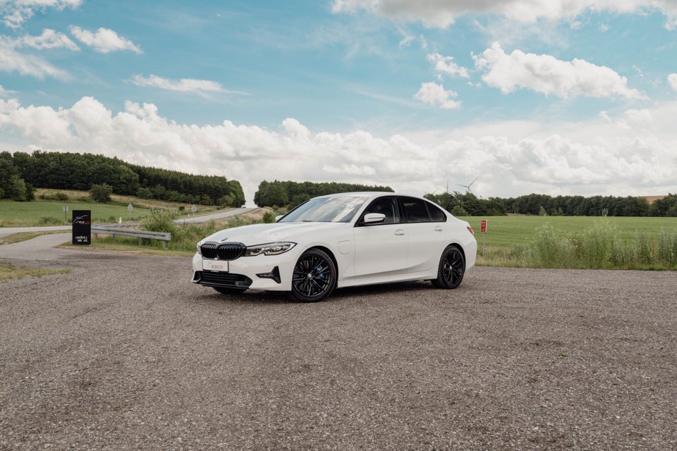 BMW 330e 2,0 Sport Line aut. 4d