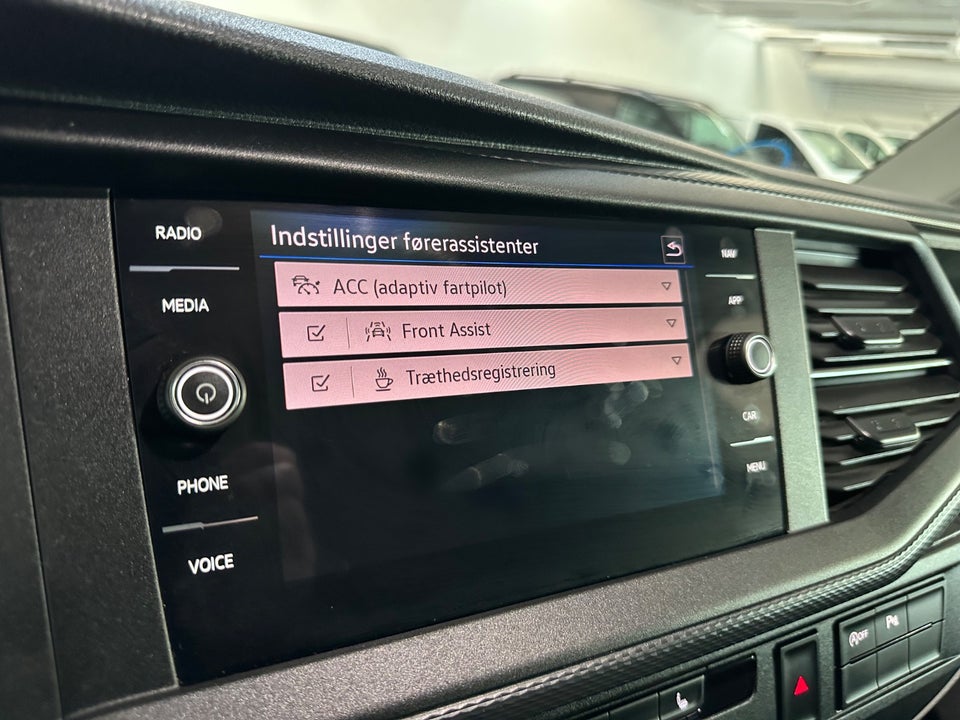 VW Transporter 2,0 TDi 204 Kassevogn DSG lang