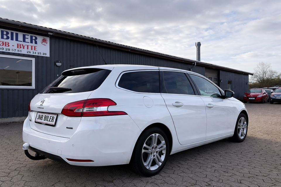 Peugeot 308 1,6 BlueHDi 120 Active SW 5d