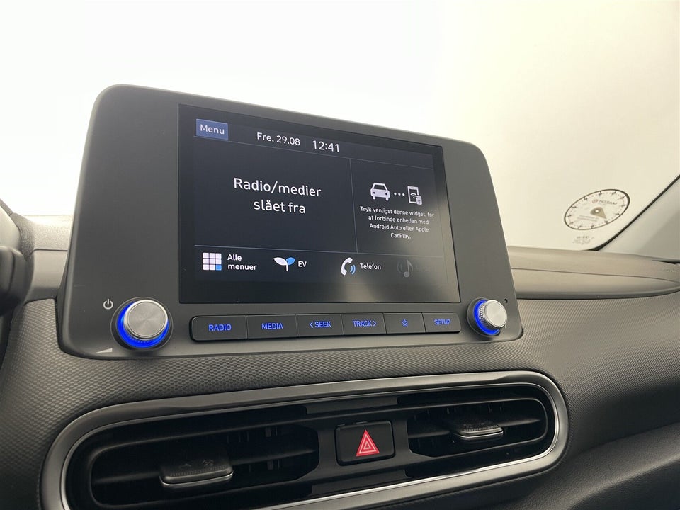 Hyundai Kona 64 EV Essential 5d