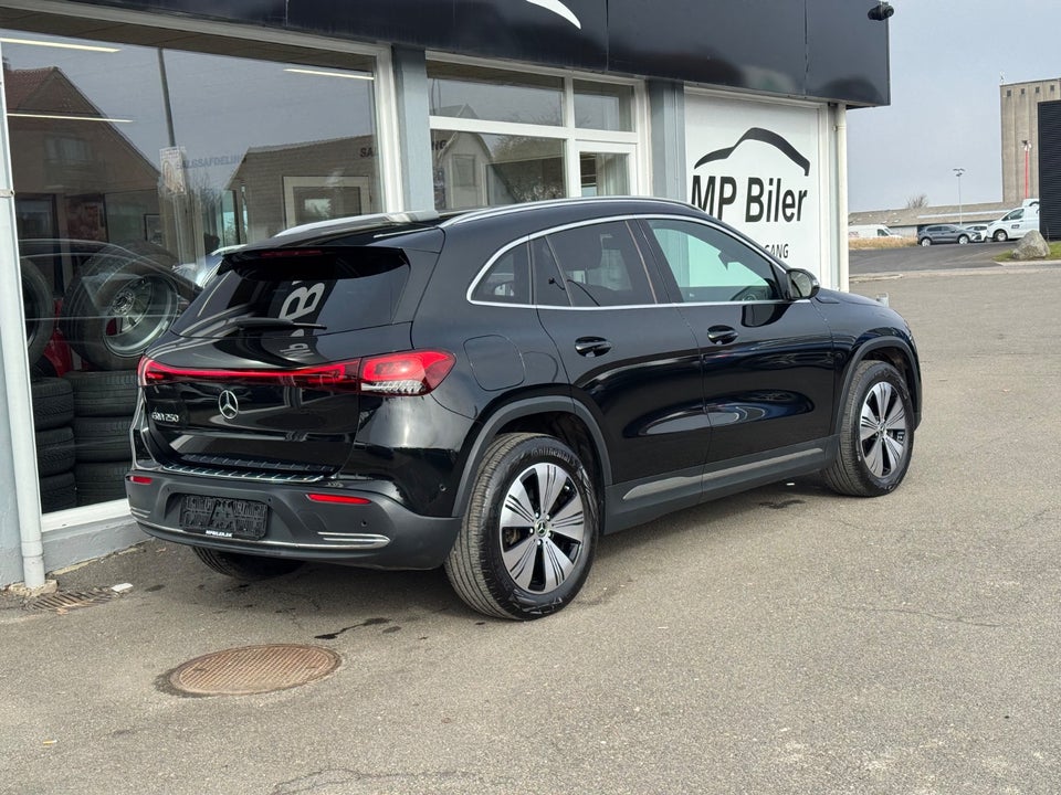 Mercedes EQA250 Progressive Line 5d