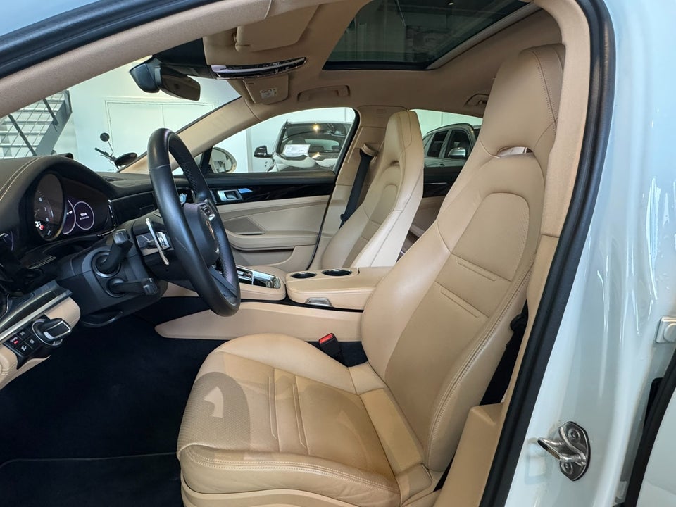 Porsche Panamera 4 2,9 E-Hybrid PDK 5d