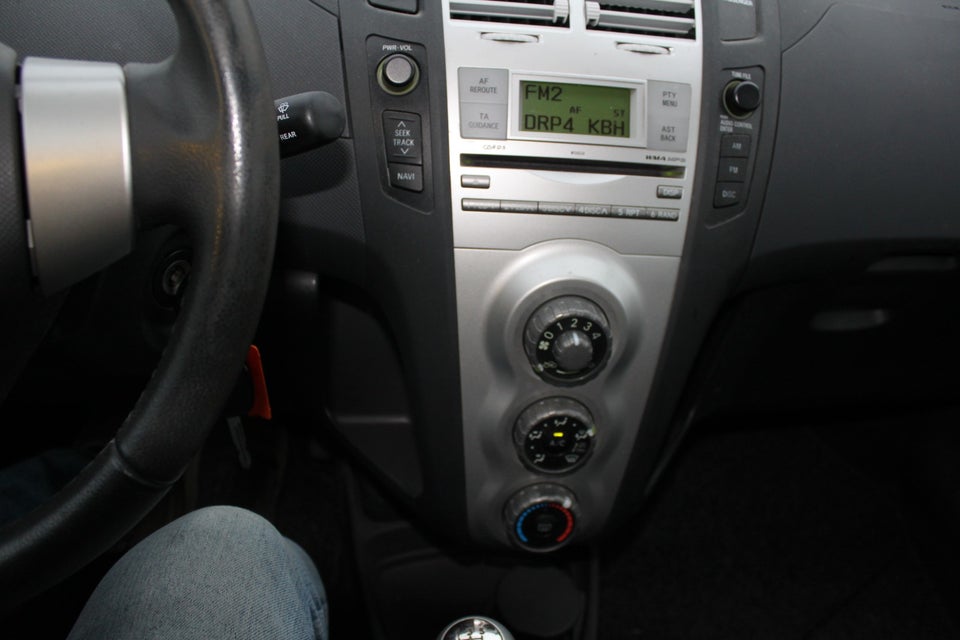 Toyota Yaris 1,3 Luna Sport 5d