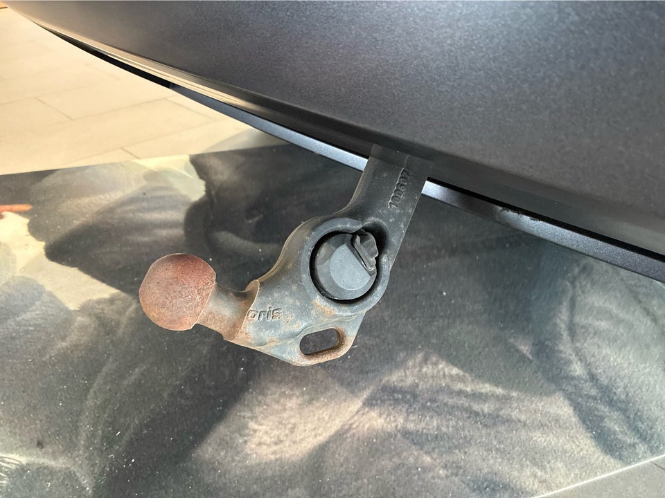 Skoda Karoq 1,5 TSi 150 Tour de France DSG 5d