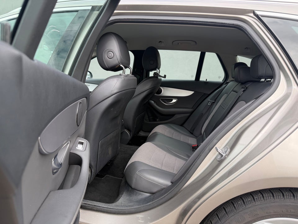 Mercedes C220 d 2,0 Avantgarde stc. aut. 5d