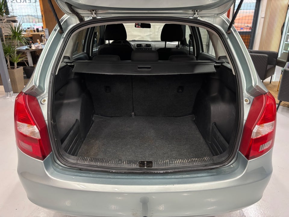 Skoda Fabia 1,4 16V Ambiente Combi 5d