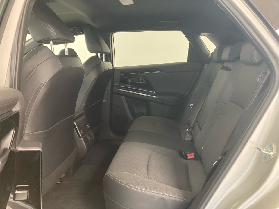 Toyota bZ4X Active 5d