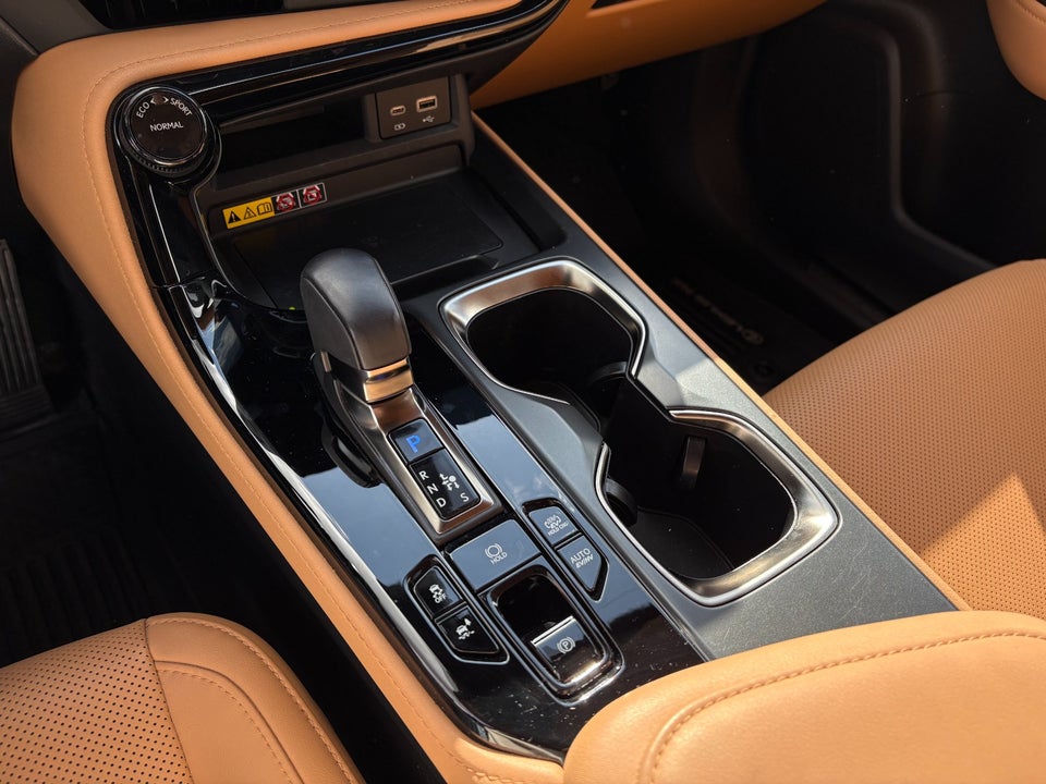 Lexus NX450h+ 2,5 Business+ aut. AWD 5d