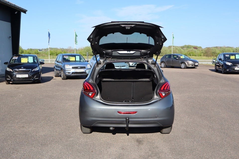 Peugeot 208 1,6 BlueHDi 100 Allure Sky 5d