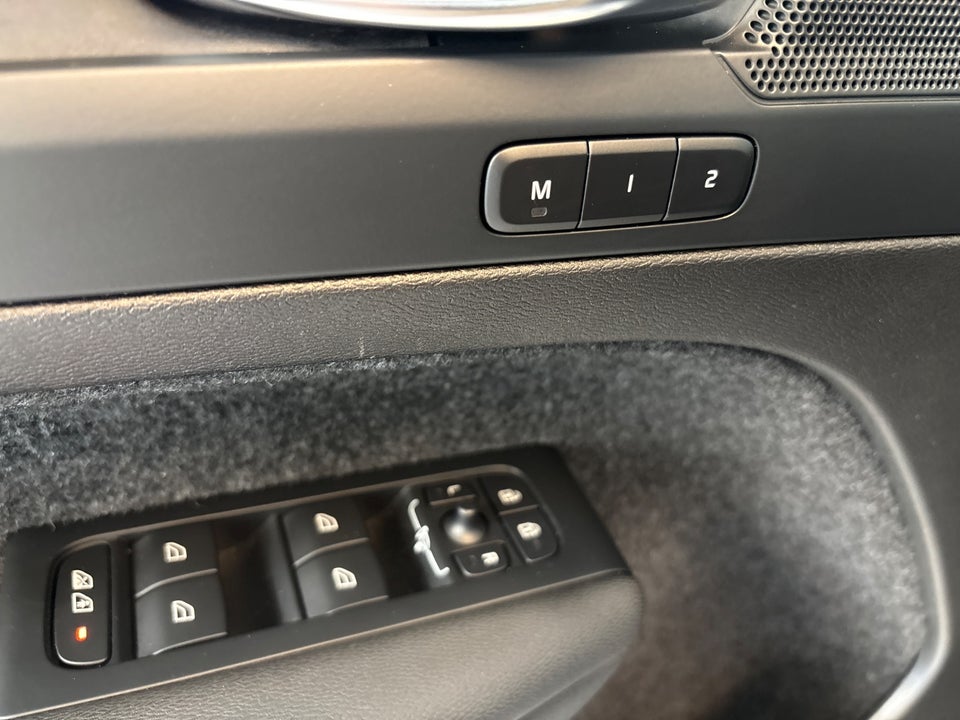 Volvo XC40 P6 ReCharge Plus 5d