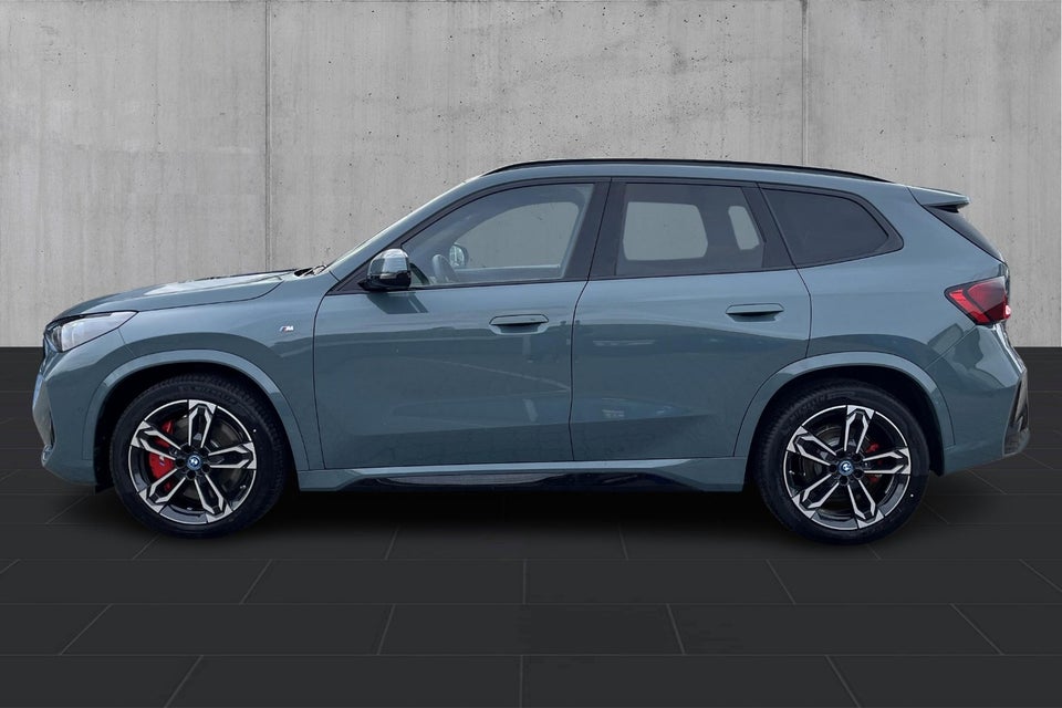 BMW iX1 eDrive20 M-Sport Pro 5d