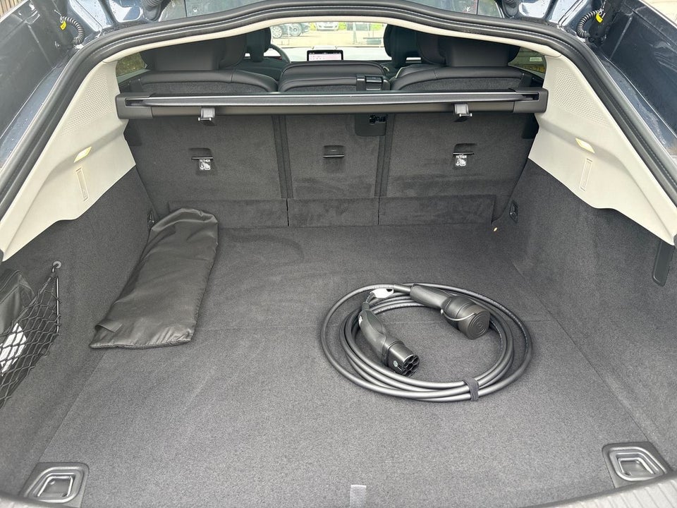 Volvo ES90 Extended Range Plus 4d