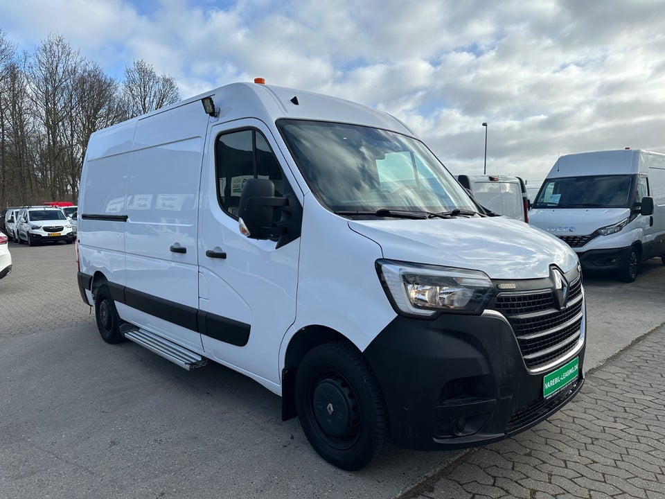 Renault Master IV T33 2,3 dCi 150 L2H2 Kassevogn