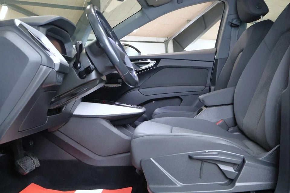 Audi Q4 e-tron 40 Advanced 5d