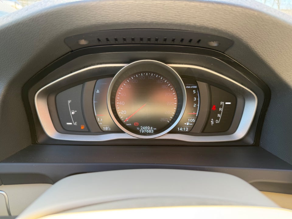 Volvo V60 2,0 D4 190 Momentum aut. 5d