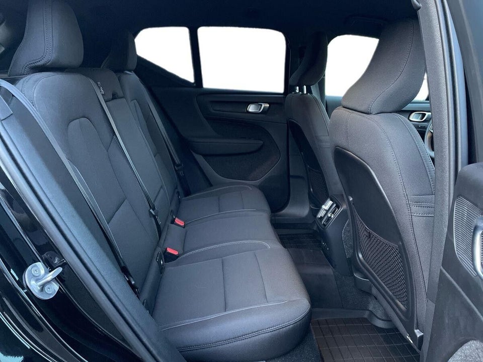 Volvo EX40 Twin Performance Plus 5d