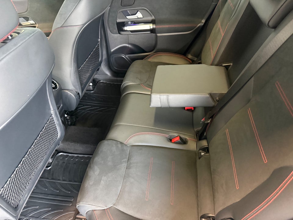 Mercedes EQB300 AMG Line 4Matic 7prs 5d